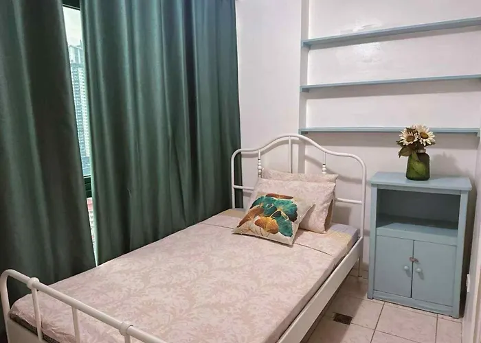 Ocean View Malate Apartment *